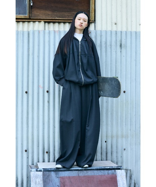 ENFOLD(エンフォルド)の「STTRUCTURED HOODIE(その他アウター・レディース・ダークネイビー/チャコールグレー・38)」の3枚目の写真