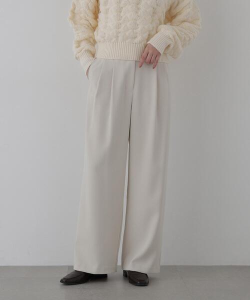 N.(N. Natural Beauty Basic)(エヌエヌナチュラルビューティーベーシック)の「タックワイドパンツ(その他パンツ・レディース・ブラウン/ブラック/オフホワイト・MEDIUM/SMALL)」の2枚目の写真