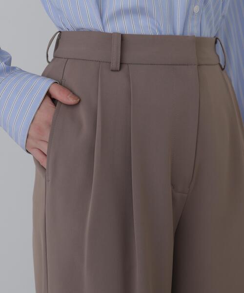 N.(N. Natural Beauty Basic)(エヌエヌナチュラルビューティーベーシック)の「タックワイドパンツ(その他パンツ・レディース・ブラウン/ブラック/オフホワイト・MEDIUM/SMALL)」の6枚目の写真