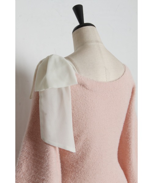tocco closet（トッコ　クローゼット）の「袖口パール付き肩リボンワンショルシャギーニットワンピース（ワンピース・レディース・ブルー/ピンクベージュ・M）」の22枚目の写真