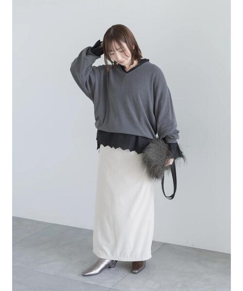 Te chichi(テチチ)の「【帯電防止/マシンウォッシャブル】Vネックプルオーバー(ニット/セーター・レディース・トップグレー/ベージュ系その他/レッド・F)」の16枚目の写真
