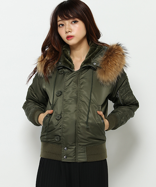 VENCEEXCHANGE（ヴァンスエクスチェンジ）の「Ｎ２-Ｂジャケット（ミリタリージャケット・レディース・ブラック/オリーブ・LARGE/MEDIUM）」の3枚目の写真