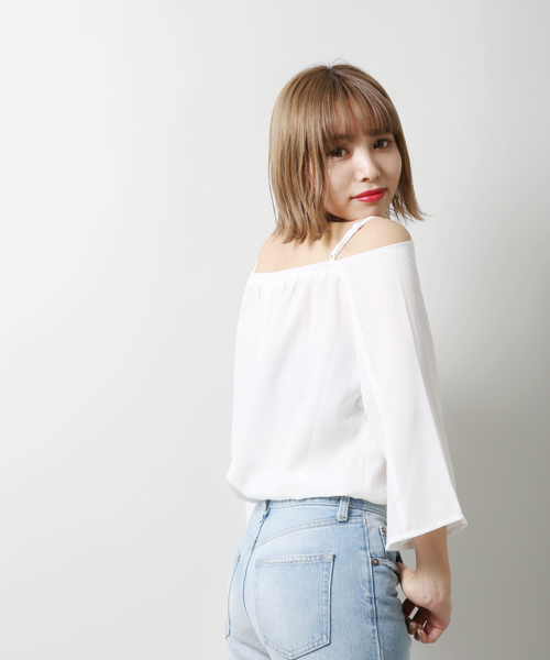 Denime（ドゥニーム）の「デザインショルダーブラウス（シャツ/ブラウス・レディース・オフホワイト/ライトピンク/ブラック・FREE）」の8枚目の写真