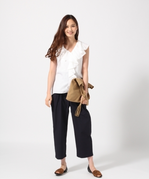 GLOBAL WORK（グローバルワーク）の「リネンレーヨンラッフルブラウスノースリーブ/759559（シャツ/ブラウス・レディース・パープル/ホワイト/ブラウン/ブラック・LARGE/MEDIUM）」の10枚目の写真