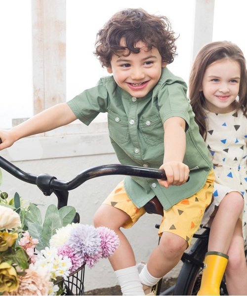 BREEZE（ブリーズ）の「ネット限定バンドカラーシャツ（シャツ/ブラウス・キッズ・ストライプ/カーキ/オフホワイト・120/110/90/140/100/130/80/95）」の4枚目の写真