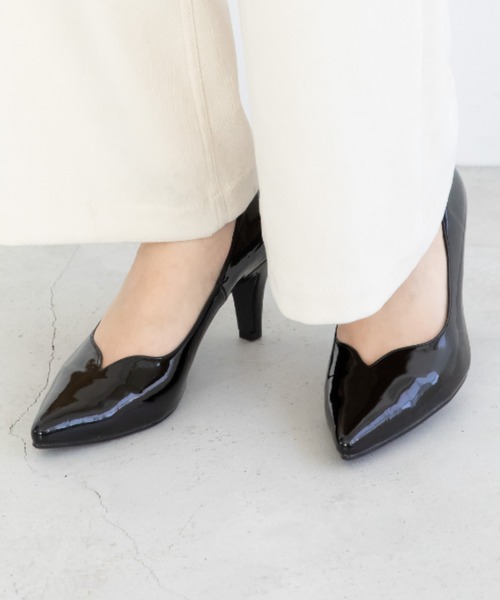 Launa lea(ラウナレア)の「【21.5cm~26cm】RainyDay Vカットパンプス(R9016)(レインシューズ・レディース・ライトベージュ/ブラック/グレイッシュベージュ/ブラック系その他・22.0cm/22.5cm/23.0cm/23.5cm/24.0cm/24.5cm/25.0cm/25.5cm/26.0cm/21.5cm)」の2枚目の写真