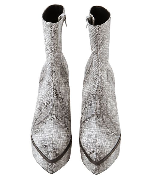 EVRIS(エヴリス)の「フェイクパイソンチャンキーヒールブーツ(ブーツ・レディース・ホワイト/レッド/ブラウン・SMALL/MEDIUM/LARGE)」の20枚目の写真