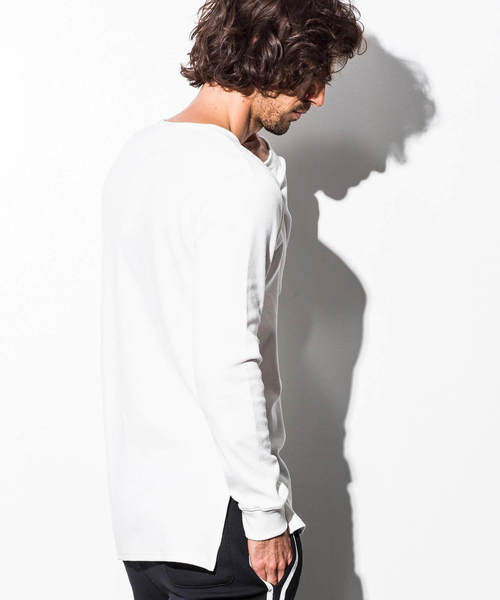AZbyjunhashimoto_(エーゼイバイジュンハシモト)の「AZ by junhashimoto(エーゼイ バイ ジュンハシモト)ワッフルスリットロングTシャツ(Tシャツ/カットソー・メンズ・ホワイト/ブラック/ブラック×ホワイト/グレー・SMALL/MEDIUM/LARGE/X-LARGE)」の6枚目の写真