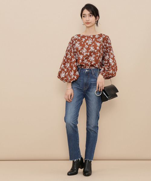 ADAM ET ROPE'（アダムエロペ）の「シャーリングショルダーブラウス（シャツ/ブラウス・レディース・ブラック/ブラウン/グレー系その他・FREE）」の19枚目の写真