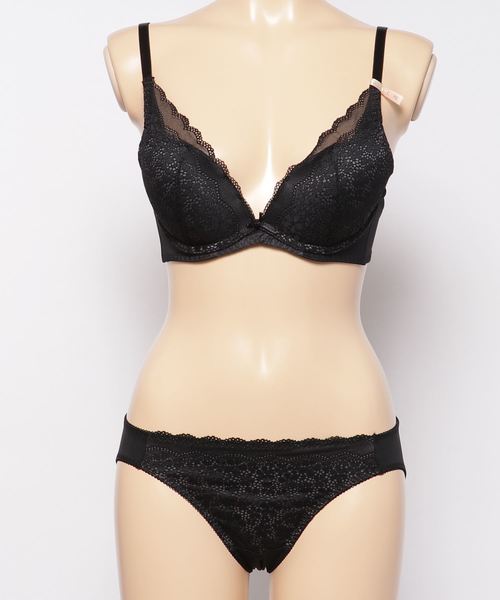 AMOSTYLE BY Triumph（アモスタイルバイトリンプ）の「デイジーレース 夢みるブラ DeepV ブラ＆ショーツセット【B,C,Dカップ】AMST1150 WHU2 + Hikini（ブラ&ショーツ・レディース・ブラック/イエロー/ミント/グレー/パープル/カーキ・B65/B70/C70/D70/B75/C65/C75/D65/D75/A70/A75/C80/D80/C75L/D75L/D80L/C80L）」の7枚目の写真