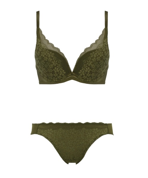 セール】デイジーレース 夢みるブラ DeepV ブラ＆ショーツセット【B,C