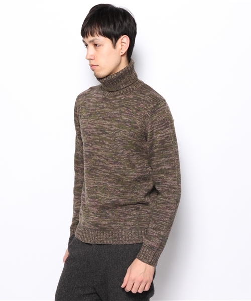 NANO universe（ナノユニバース）の「迷彩カラータートルニット（ニット/セーター・メンズ・カーキ・44/46/48）」の3枚目の写真