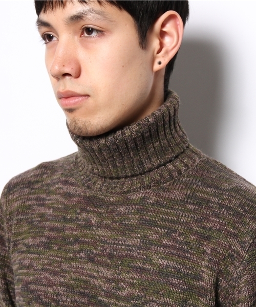 NANO universe（ナノユニバース）の「迷彩カラータートルニット（ニット/セーター・メンズ・カーキ・44/46/48）」の5枚目の写真