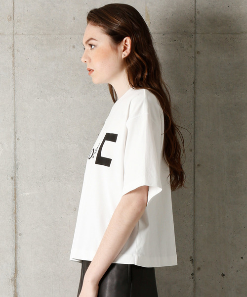 HUGO（ヒューゴ）の「ウィメンズ ボックスシルエット HUGOリバースロゴ Tシャツ（Tシャツ/カットソー・レディース・ホワイト/イエロー・XS/S/M/L）」の12枚目の写真