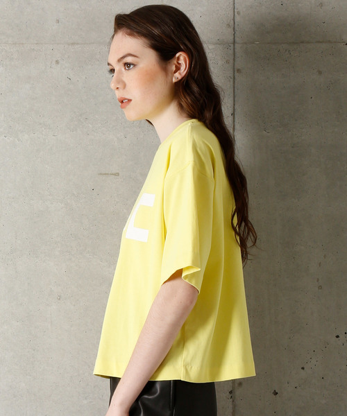 HUGO（ヒューゴ）の「ウィメンズ ボックスシルエット HUGOリバースロゴ Tシャツ（Tシャツ/カットソー・レディース・ホワイト/イエロー・XS/S/M/L）」の10枚目の写真