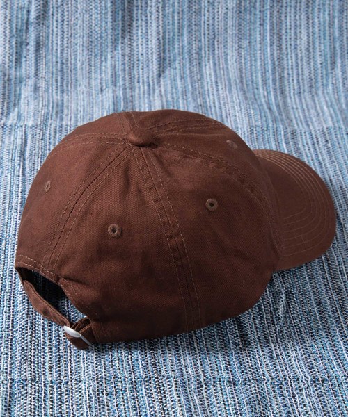 CONVERSE（コンバース）の「∴WEGO/CONVERSE別注アーチロゴLowCap（キャップ・メンズ・ブラック/ダークベージュ/ネイビー/ブラウン・FREE）」の8枚目の写真