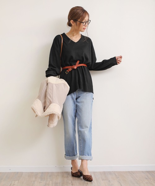 andme(アンドミー)の「オーバーサイズVネック長袖ニットトップス(ニット/セーター・レディース・ベージュ/モカ/ホワイト/ブラック/グレー・M)」の14枚目の写真