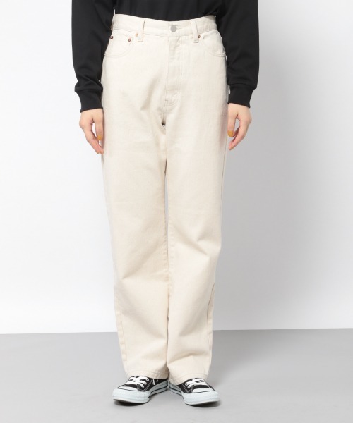 PAGEBOY(ページボーイ)の「【新色追加】クラシックストレート(デニムパンツ・レディース・オフホワイト/インディゴブルー/ブルー/ライトベージュ/ダークインディゴブルー/サックスブルー/ブラック系その他・24inch/25inch/26inch/27inch)」の14枚目の写真