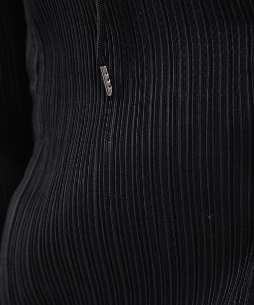 5351 POUR LES HOMMES(ゴーサンゴーイチプールオム)の「セットアップ対応 プリーツブルーゼトラックパーカー(パーカー・メンズ・ブラック・44/46/48/50)」の7枚目の写真