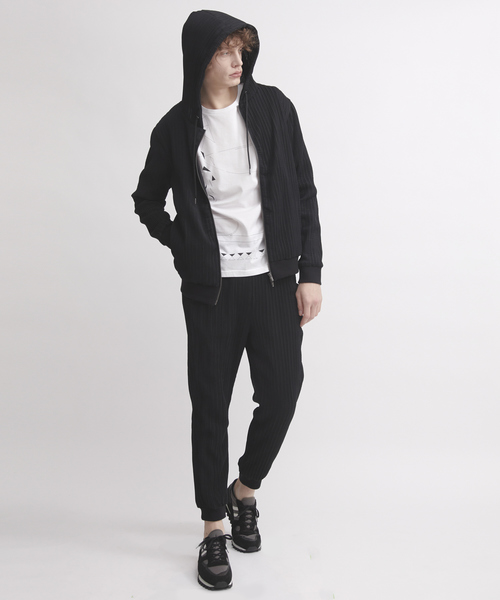 5351 POUR LES HOMMES(ゴーサンゴーイチプールオム)の「セットアップ対応 プリーツブルーゼトラックパーカー(パーカー・メンズ・ブラック・44/46/48/50)」の5枚目の写真