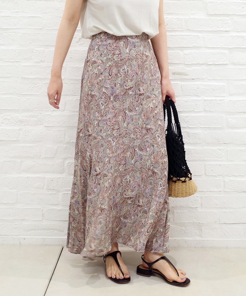 DouDou（ドゥドゥ）の「ペイズリー柄スカート（スカート・レディース・ベージュ/グリーン・FREE）」の2枚目の写真