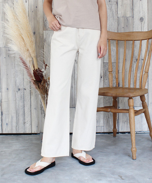 MODE ROBE(モードローブ)の「ルーズストレートパンツ(その他パンツ・レディース・ベージュ/アイボリー/カーキ・FREE)」の2枚目の写真