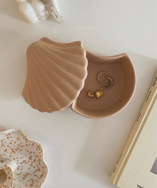 SANSeLF(サンセルフ)の「【SANSeLF】shell motif Jewelry box sana5(インテリア雑貨)」|ライトベージュ