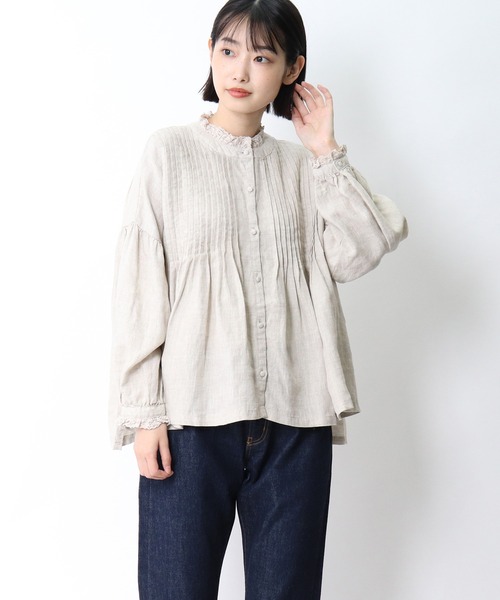 ubasoku(ウバソク)の「ubasoku / ウバソク レースピンタッククルミボタンブラウス ub-0135 ・・ BNT(シャツ/ブラウス・レディース・ブラック/キナリ/オフホワイト・FREE)」の2枚目の写真