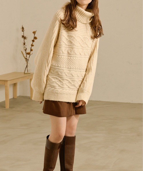 Ambre Neige(アンブルネージュ)の「ドルマンケーブルニット/【WEB/EC限定商品】(ニット/セーター・レディース・オフホワイト/モカ・FREE)」の1枚目の写真
