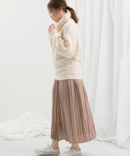 Ambre Neige(アンブルネージュ)の「ドルマンケーブルニット/【WEB/EC限定商品】(ニット/セーター・レディース・オフホワイト/モカ・FREE)」の6枚目の写真