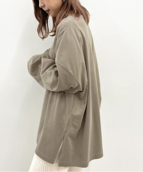 apres jour mignon（アプレジュールミニョン）の「サイドスリットロンT【ZOZOTOWN限定アイテム】（Tシャツ/カットソー・レディース・オフホワイト/アイボリー/グレイッシュベージュ/ブラック・X-LARGE/フリー）」の4枚目の写真