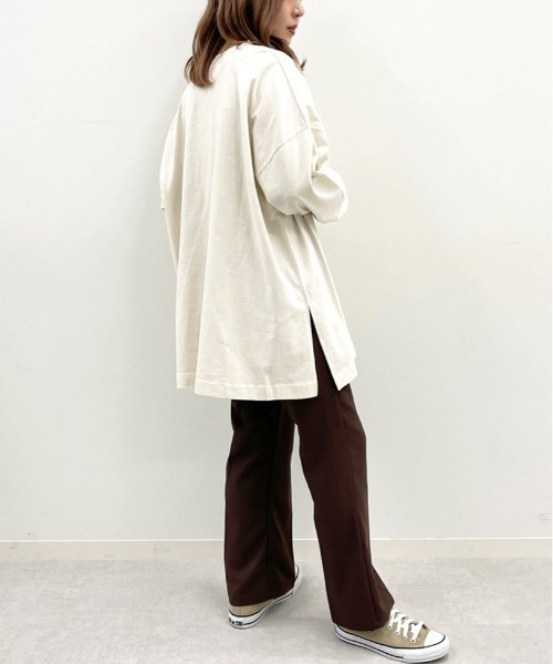 apres jour mignon（アプレジュールミニョン）の「サイドスリットロンT【ZOZOTOWN限定アイテム】（Tシャツ/カットソー・レディース・オフホワイト/アイボリー/グレイッシュベージュ/ブラック・X-LARGE/フリー）」の16枚目の写真