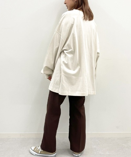 apres jour mignon（アプレジュールミニョン）の「サイドスリットロンT【ZOZOTOWN限定アイテム】（Tシャツ/カットソー・レディース・オフホワイト/アイボリー/グレイッシュベージュ/ブラック・X-LARGE/フリー）」の17枚目の写真