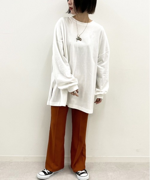 apres jour mignon（アプレジュールミニョン）の「サイドスリットロンT【ZOZOTOWN限定アイテム】（Tシャツ/カットソー・レディース・オフホワイト/アイボリー/グレイッシュベージュ/ブラック・X-LARGE/フリー）」の9枚目の写真