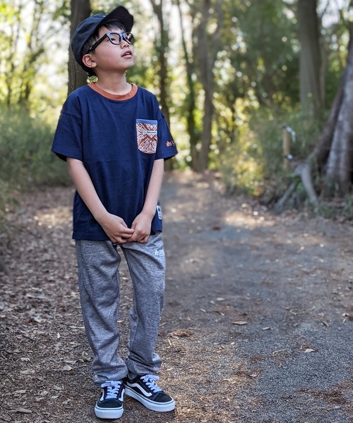 LOGOS(ロゴス)の「【30】〔LOGOS/ロゴス〕スラブ天竺 ペイズリー柄ポケット Tシャツ 半袖(Tシャツ/カットソー・キッズ・ネイビー/カーキ/クリーム・160/140/150/130)」の5枚目の写真