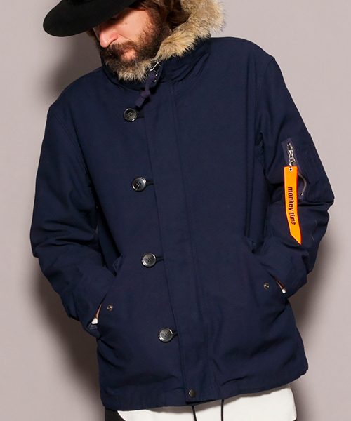 MONKEY TIME(モンキータイム)の「MT ∴ ダウン ライナー スタンド ブルゾン ◆(ブルゾン・メンズ・ブラック/ネイビー・SMALL/MEDIUM/LARGE/X-LARGE)」の2枚目の写真