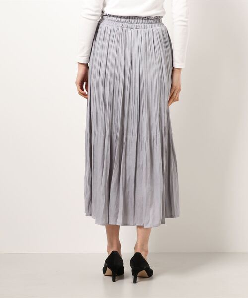 NICOLE white(ニコルホワイト)の「ヴィンテージサテン消しプリーツロングスカート(スカート・レディース・マスタード/ライトグレー/ブルー/ピンク/ブラウン・FREE)」の12枚目の写真