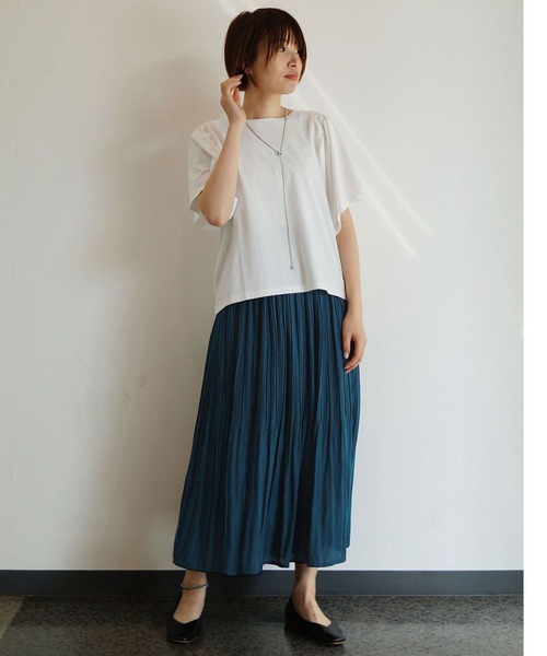 NICOLE white(ニコルホワイト)の「ヴィンテージサテン消しプリーツロングスカート(スカート・レディース・マスタード/ライトグレー/ブルー/ピンク/ブラウン・FREE)」の21枚目の写真