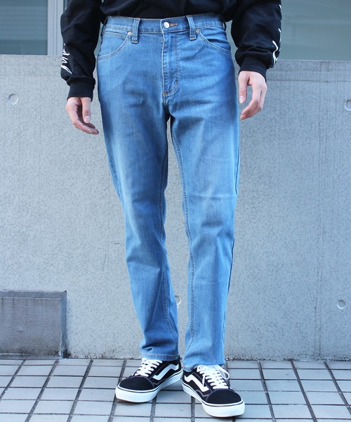 Wrangler(ラングラー)の「【Wrangler】ラングラー TruTemp365 REGULAR STRAIGHT PANTS レギュラー ストレートパンツ WM0493(デニムパンツ・メンズ・インディゴブルー/ライトインディゴブルー/ダークインディゴブルー・S/L/M/XL)」の1枚目の写真