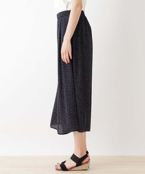 SHOO・LA・RUE（シューラルー）の「◆ランダムドットラップスカーチョ（その他パンツ・レディース・ブラック系5/ベージュ系9/ネイビー系5・00）」の5枚目の写真