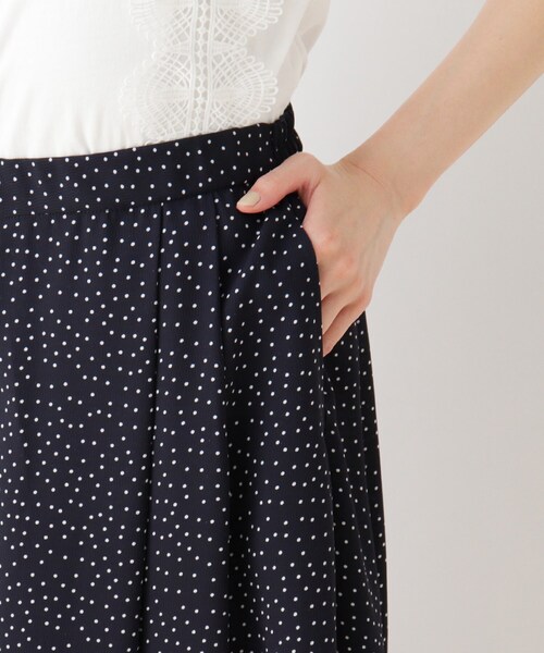 SHOO・LA・RUE（シューラルー）の「◆ランダムドットラップスカーチョ（その他パンツ・レディース・ブラック系5/ベージュ系9/ネイビー系5・00）」の7枚目の写真