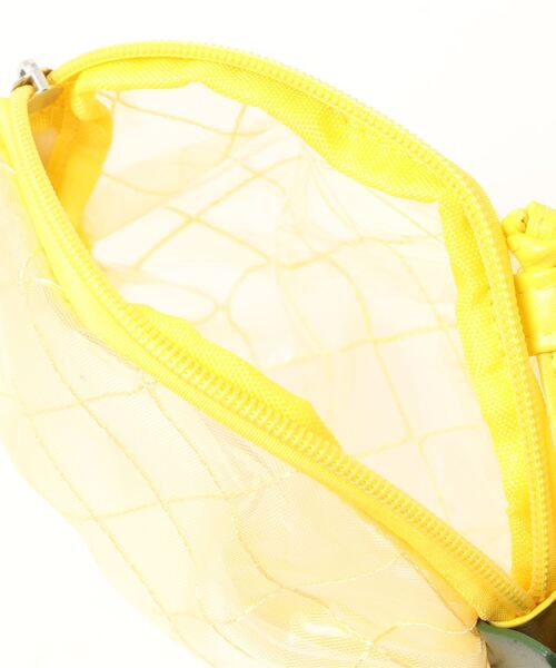 petit main(プティマイン)の「シースルーフルーツポシェット(ショルダーバッグ・キッズ・レッド/イエロー・FREE)」の5枚目の写真