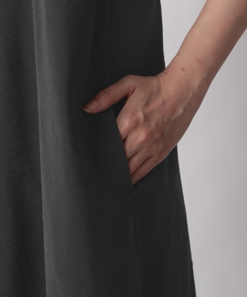 LOWRYS FARM（ローリーズファーム）の「ティアードキャミワンピース／Ｗ　950959（ワンピース・レディース・アイボリー/チャコールグレー/ダークブラウン/グリーン/イエロー・FREE）」の17枚目の写真