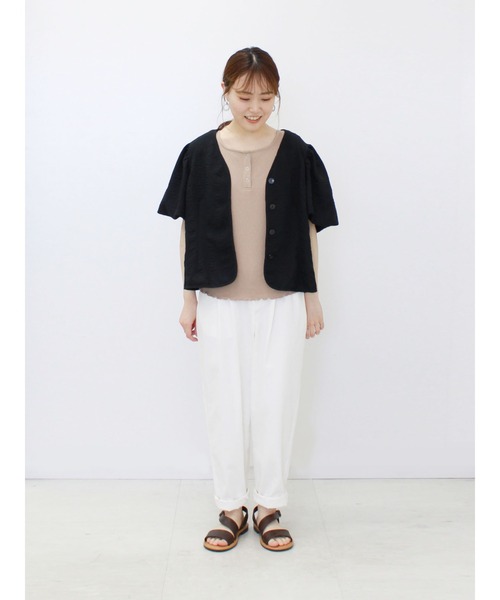 ehka sopo(エヘカソポ)の「ヘンリーネック前後着タンクトップ(タンクトップ・レディース・ベージュ/キナリ/グリーン・フリ-)」の6枚目の写真