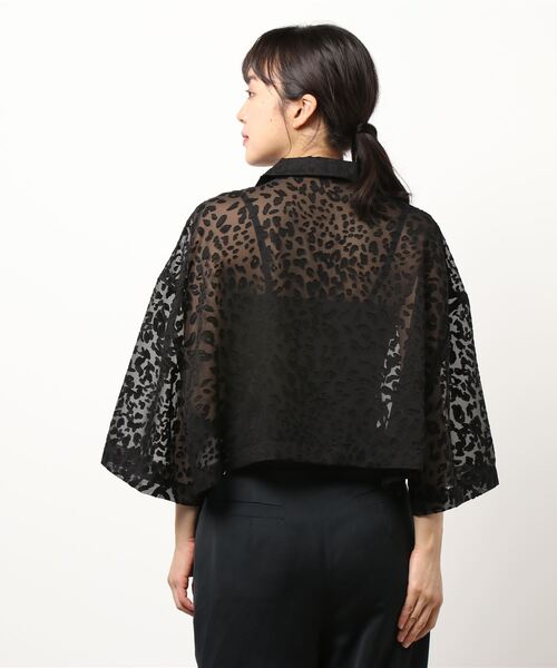 PAGEBOY(ページボーイ)の「【CORE】レオパード柄シアーショートシャツ(シャツ/ブラウス・レディース・ブラック/ホワイト系その他・FREE)」の4枚目の写真
