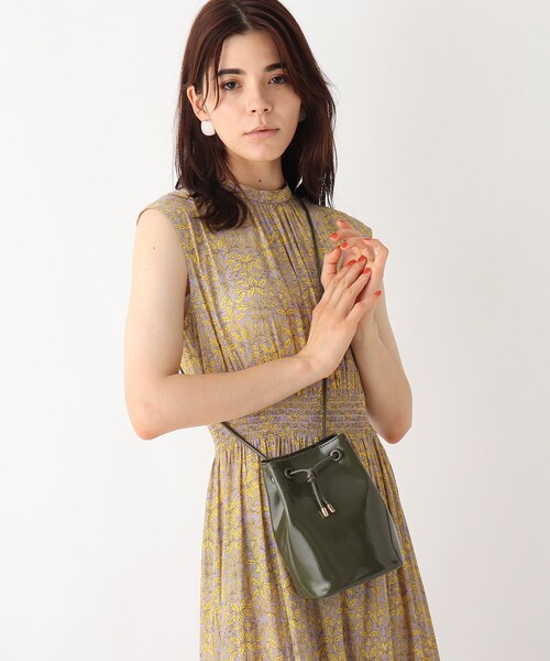 AG by aquagirl（エージーバイアクアガール）の「◆エナメルミニ巾着（ショルダーバッグ・レディース・オフホワイト/カーキ/ブラウン系・00）」の5枚目の写真
