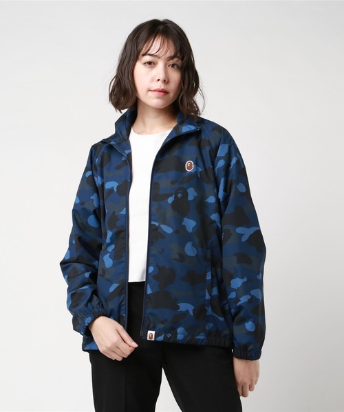 A BATHING APE（アベイシングエイプ）の「COLOR CAMO TRACK JACKET L（ナイロンジャケット・レディース・ネイビー/レッド・SMALL/X-SMALL）」の9枚目の写真