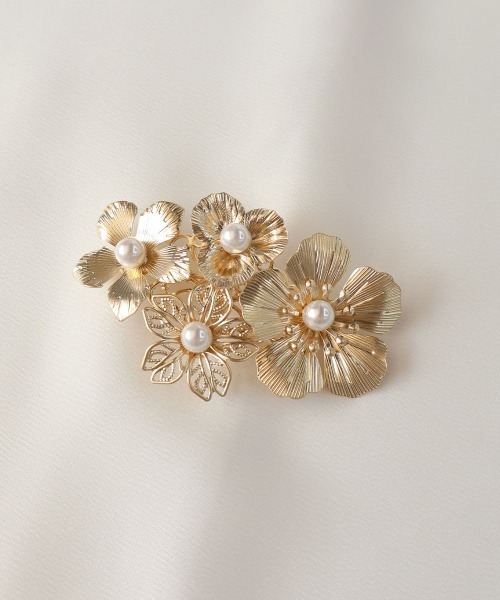 CEMONEMO（セモネモ）の「サクラモチーフ メタル ヘアピアス（バレッタ/ヘアクリップ・レディース・ゴールド/ゴールド系その他・FREE）」の8枚目の写真