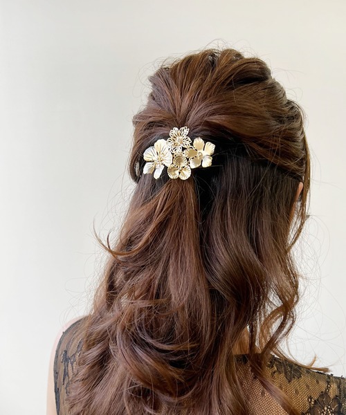 CEMONEMO（セモネモ）の「サクラモチーフ メタル ヘアピアス（バレッタ/ヘアクリップ・レディース・ゴールド/ゴールド系その他・FREE）」の13枚目の写真
