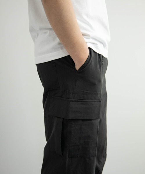 SKKONE(スコーネ)の「ナイロンストレッチ ワイドカーゴパンツ(カーゴパンツ・メンズ・ブラック/オリーブ・LL/M/L)」の15枚目の写真